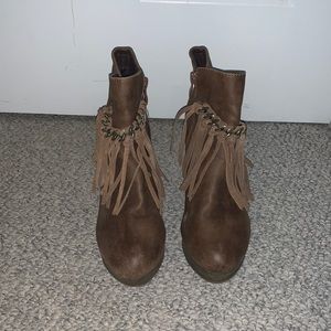 Brown Wedges with Fringe